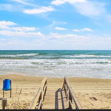 Beachfront Retreat! 3 Steps To Walkover! Surfside Beach Exterior photo